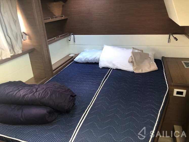 Lagoon 52F - Yacht Charter Sailica