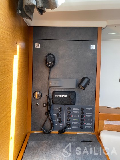 Sun Odyssey 349 - Yacht Charter Sailica
