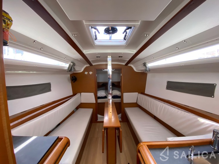 Sun Odyssey 349 - Yacht Charter Sailica