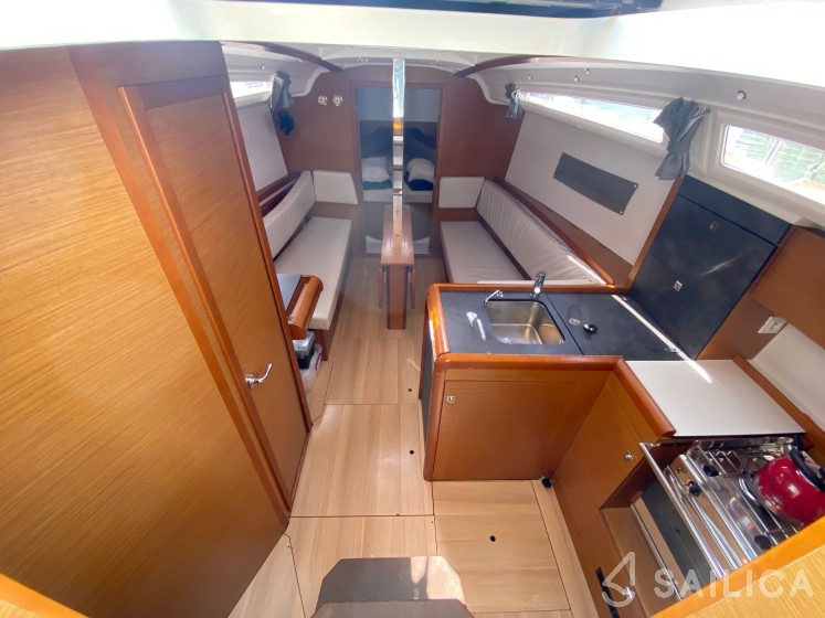 Sun Odyssey 349 - Yacht Charter Sailica