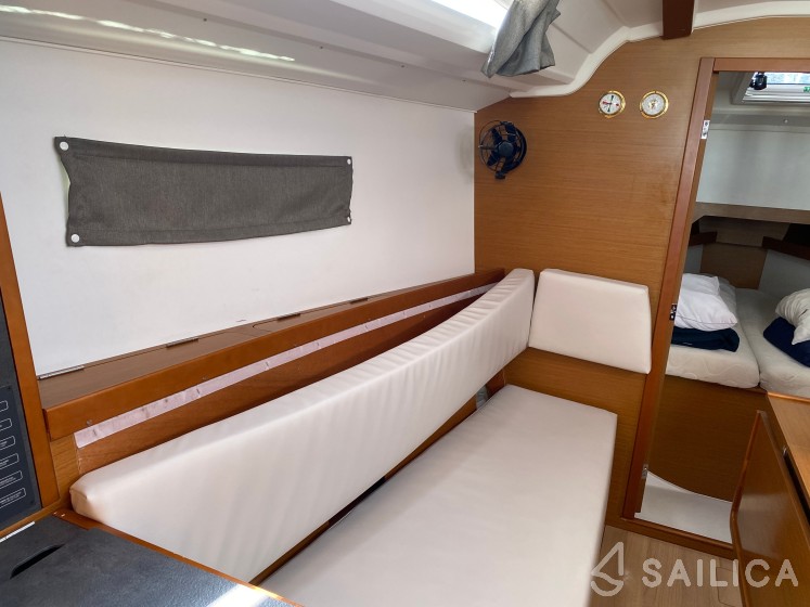Sun Odyssey 349 - Yacht Charter Sailica