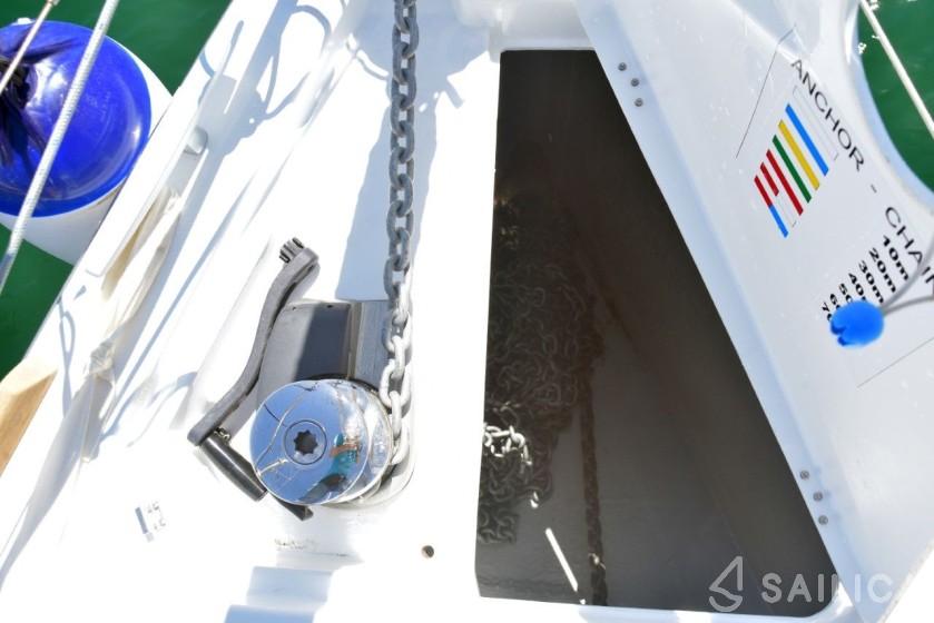 Oceanis 38.1 - Yacht Charter Sailica