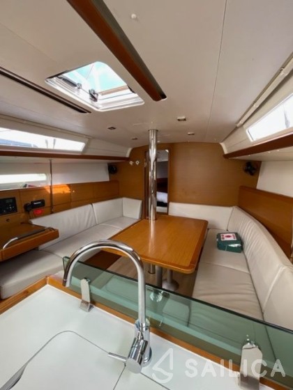 Sun Odyssey 389 - Yacht Charter Sailica