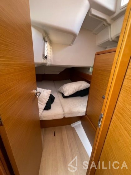 Sun Odyssey 389 - Yacht Charter Sailica