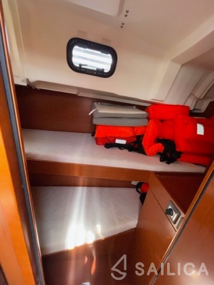 Oceanis 46.1 - Yacht Charter Sailica