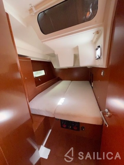Oceanis 46.1 - Yacht Charter Sailica