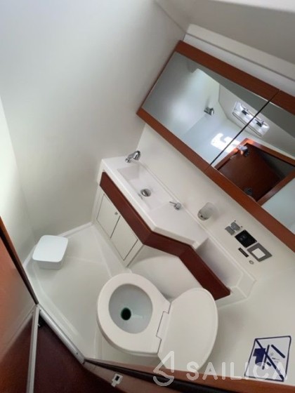 Oceanis 46.1 - Yacht Charter Sailica