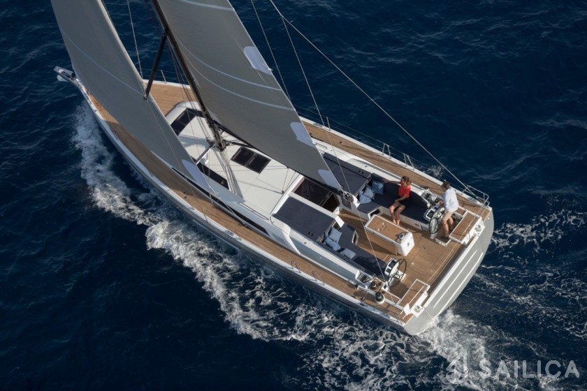 Oceanis 51.1 - Yacht Charter Sailica