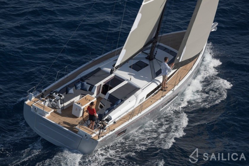 Oceanis 51.1 - Yacht Charter Sailica