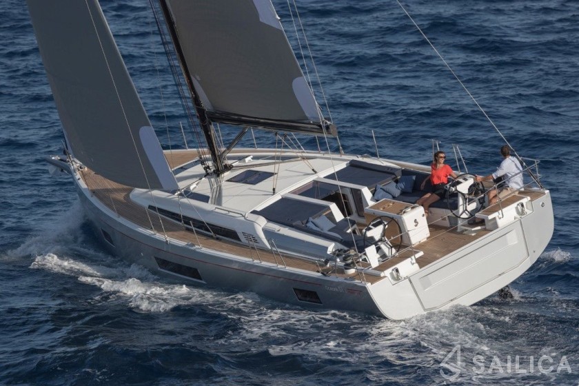 Oceanis 51.1 - Yacht Charter Sailica