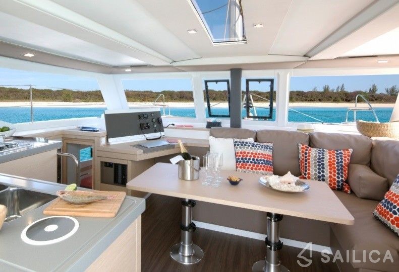 Lucia 40 - Yacht Charter Sailica