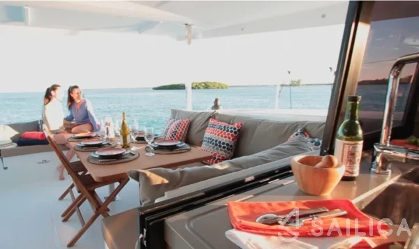 Lucia 40 - Yacht Charter Sailica