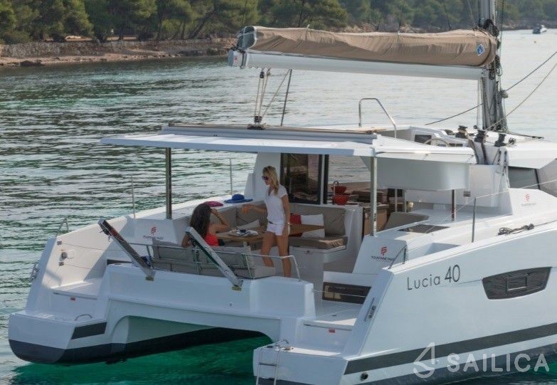 Lucia 40 - Yacht Charter Sailica