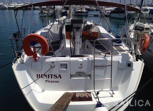 Oceanis 393 Clipper - Yacht Charter Sailica