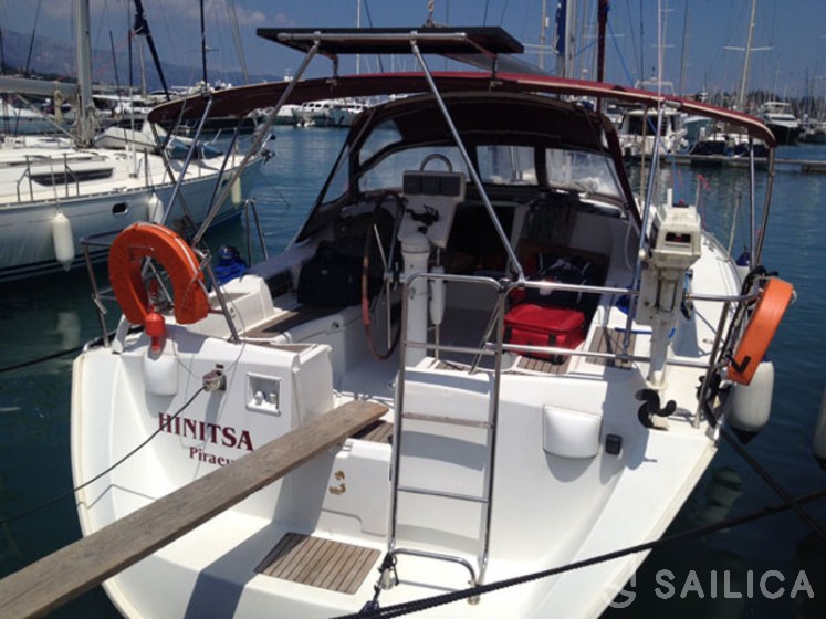 Oceanis 393 Clipper - Yacht Charter Sailica