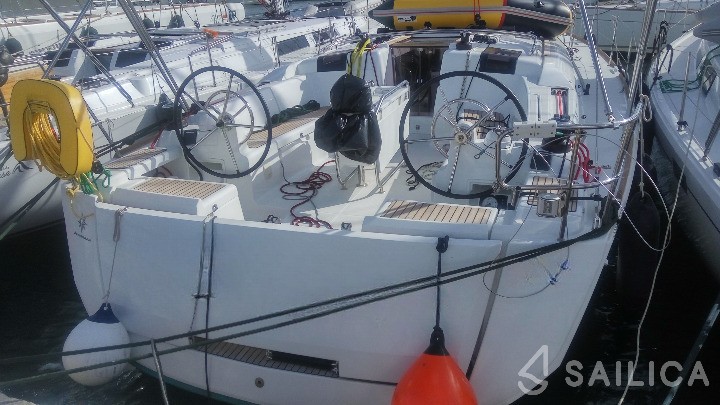 Sun Odyssey 449 - Yacht Charter Sailica