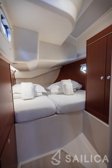 Hanse 455 - Yacht Charter Sailica