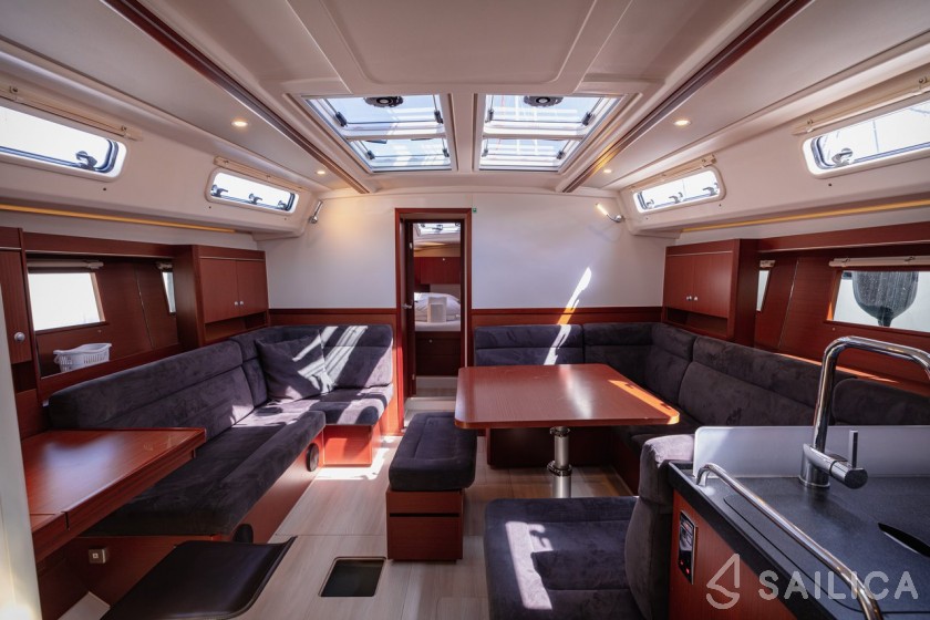 Hanse 455 - Yacht Charter Sailica