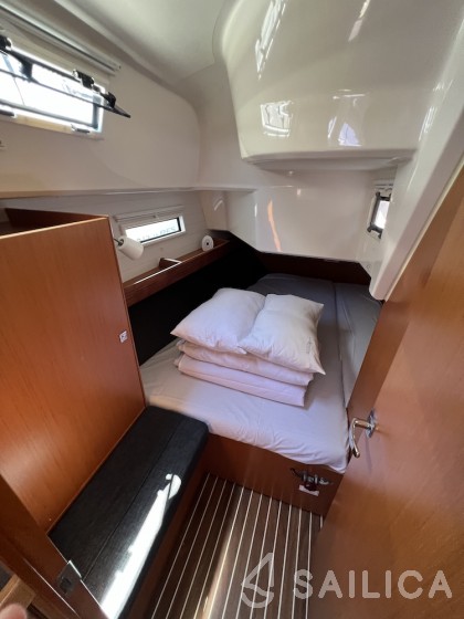 Bavaria 37 Cruiser - Yacht Charter Sailica