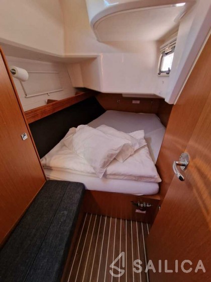 Bavaria 37 Cruiser - Yacht Charter Sailica