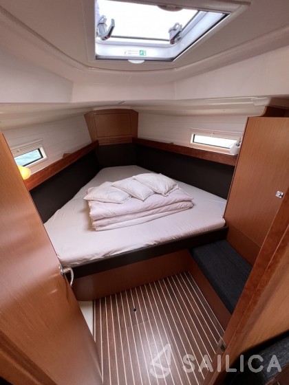 Bavaria 37 Cruiser - Yacht Charter Sailica