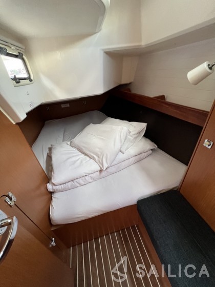 Bavaria 37 Cruiser - Yacht Charter Sailica