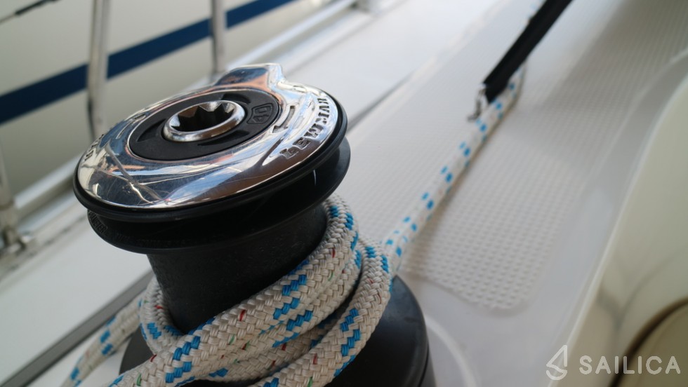 Bavaria 37 Cruiser - Yacht Charter Sailica