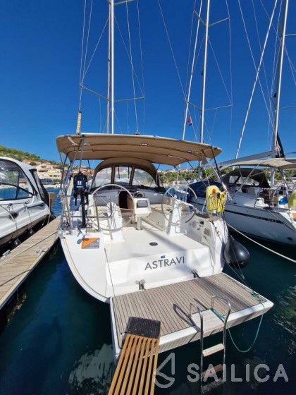 Bavaria 37 Cruiser - Yacht Charter Sailica