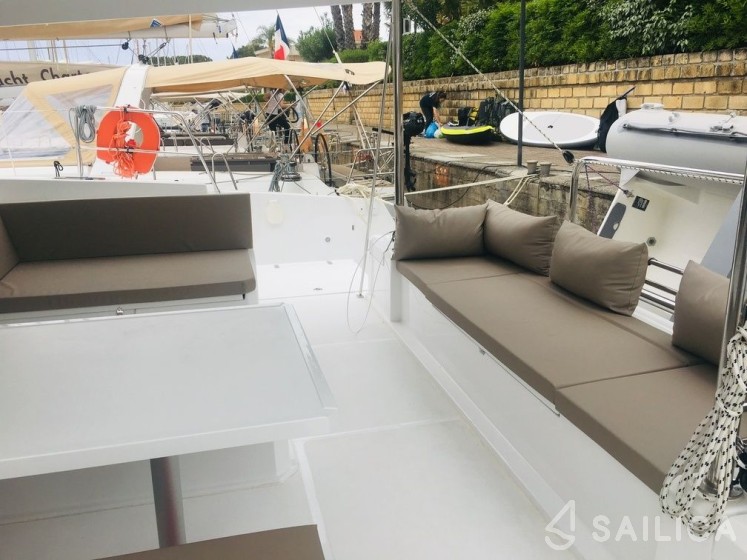 Bali 4.5 - Yacht Charter Sailica