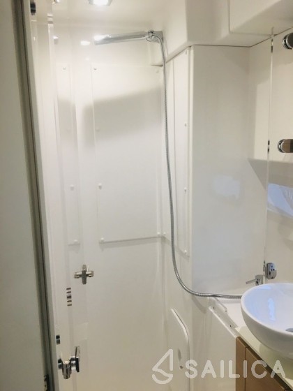 Bali 4.5 - Yacht Charter Sailica