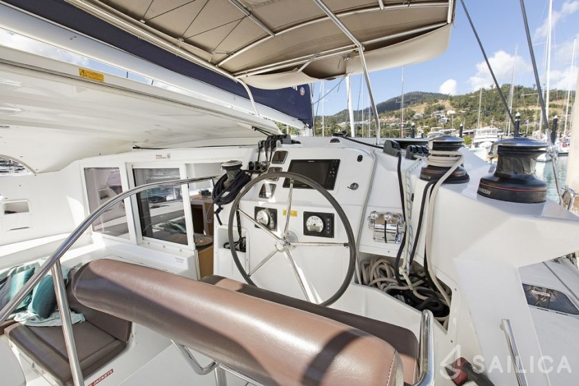 Lagoon 421 - Yacht Charter Sailica