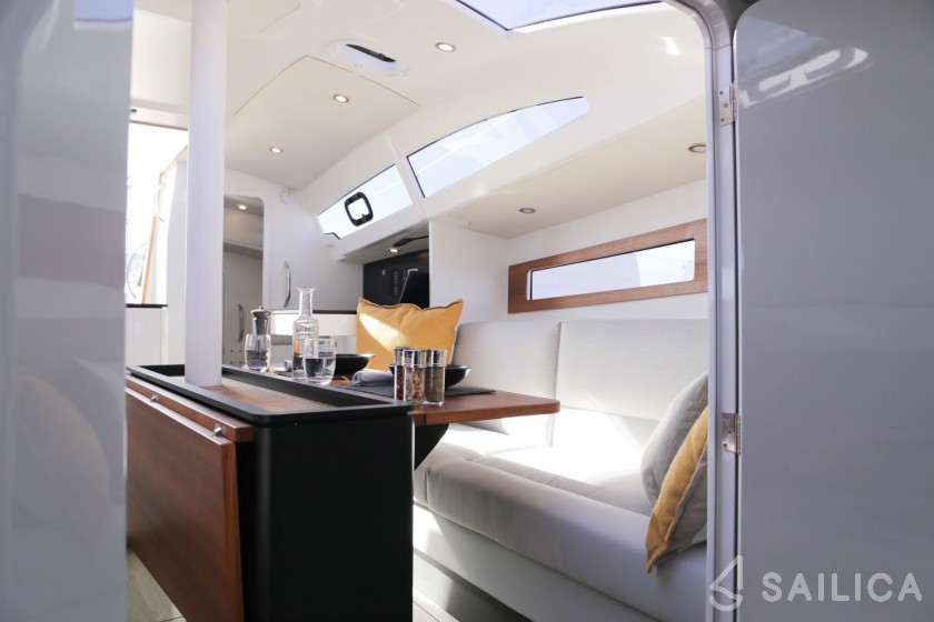 RM 10.70 - Yacht Charter Sailica