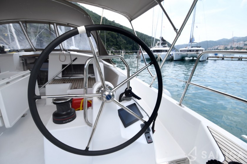 Sun Odyssey 490 - Yacht Charter Sailica