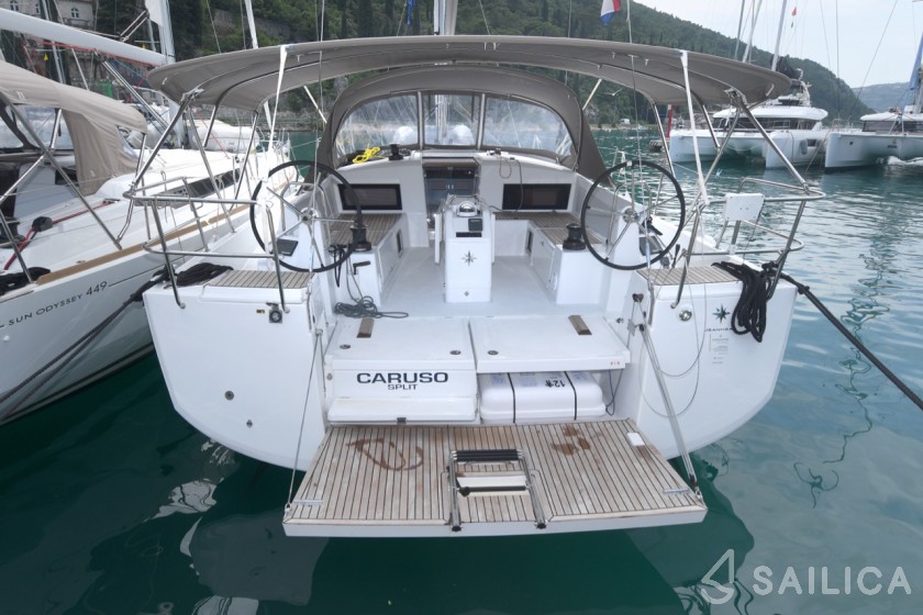 Sun Odyssey 490 - Yacht Charter Sailica