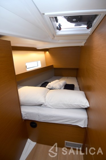 Sun Odyssey 490 - Yacht Charter Sailica