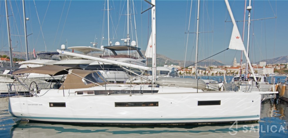 Sun Odyssey 440 - Yacht Charter Sailica