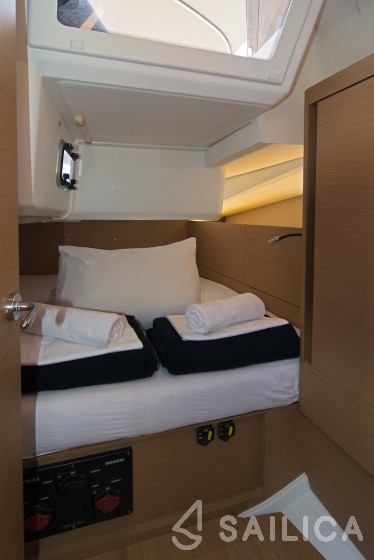 Sun Odyssey 440 - Yacht Charter Sailica