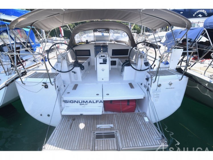 Sun Odyssey 440 - Yacht Charter Sailica