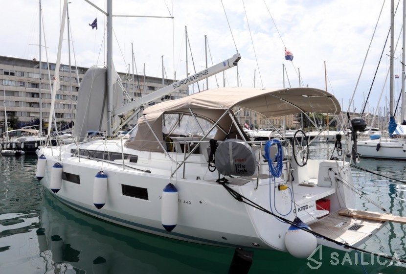 Sun Odyssey 440 - Yacht Charter Sailica