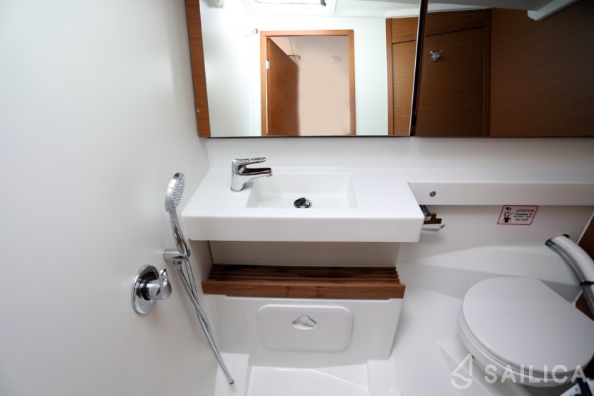 Sun Odyssey 440 - Yacht Charter Sailica