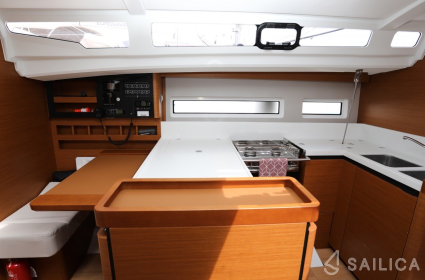Sun Odyssey 440 - Yacht Charter Sailica