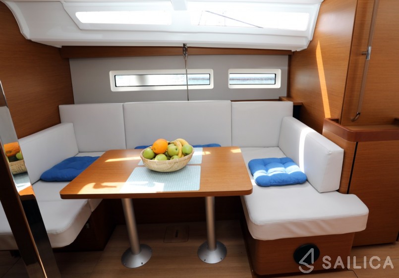Sun Odyssey 440 - Yacht Charter Sailica