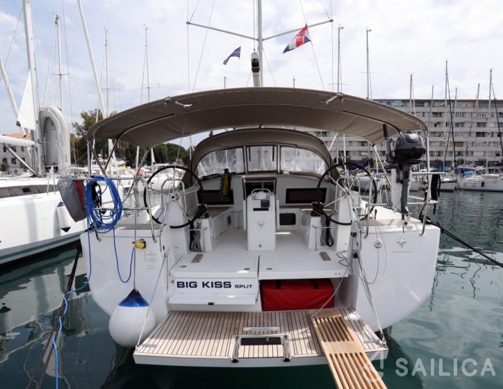 Sun Odyssey 440 - Yacht Charter Sailica
