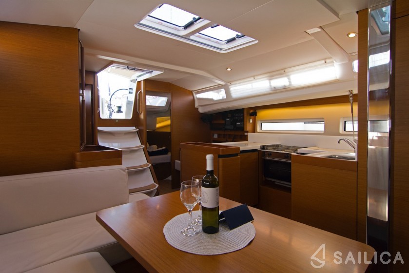 Sun Odyssey 440 - Yacht Charter Sailica