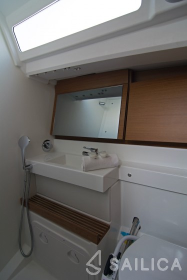 Sun Odyssey 440 - Yacht Charter Sailica