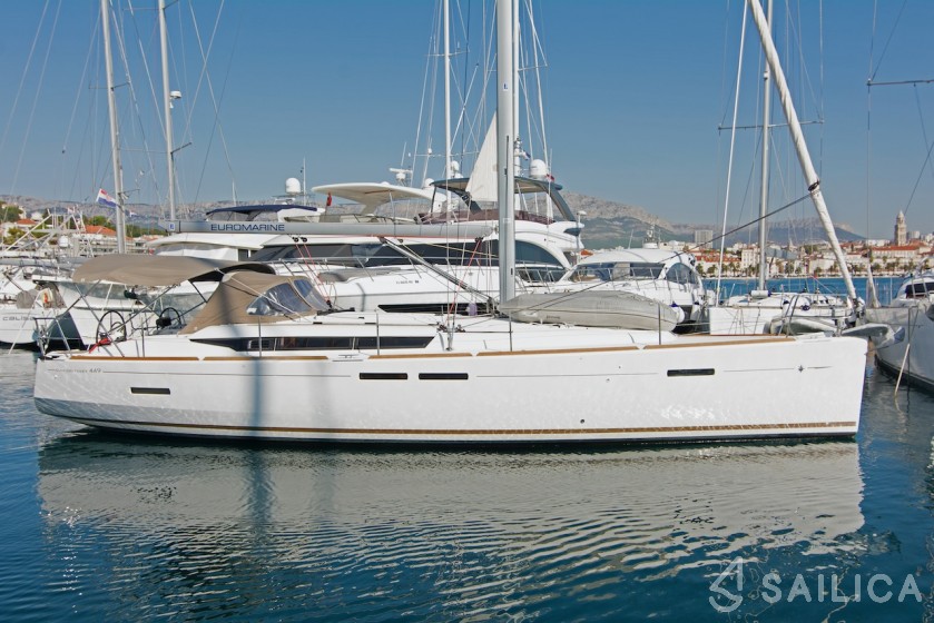 Sun Odyssey 440 - Yacht Charter Sailica