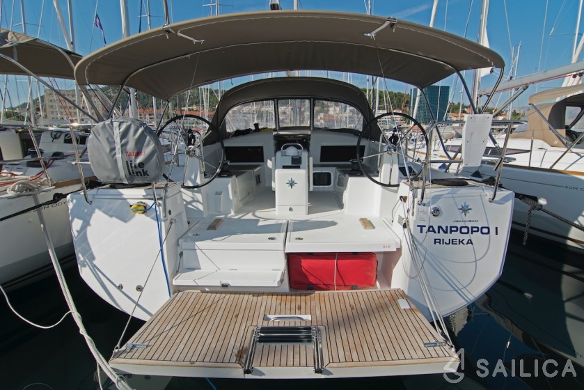 Sun Odyssey 440 - Yacht Charter Sailica
