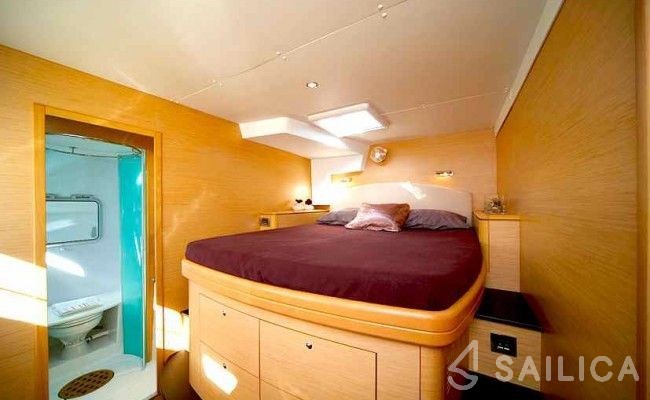 Lagoon 500 - Yacht Charter Sailica