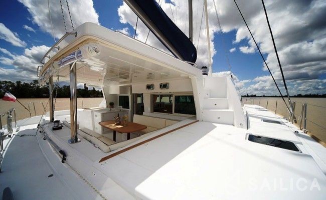 Lagoon 500 - Yacht Charter Sailica