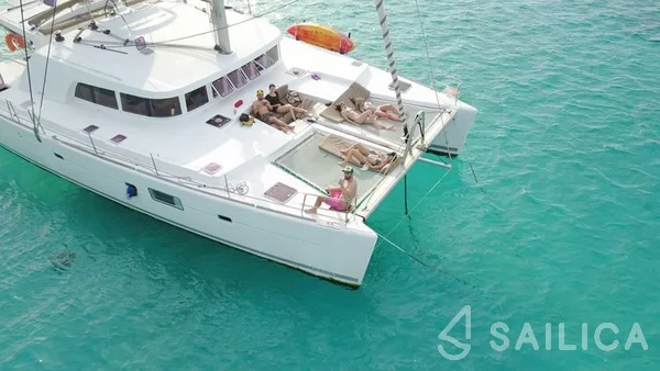 Lagoon 500 - Yacht Charter Sailica